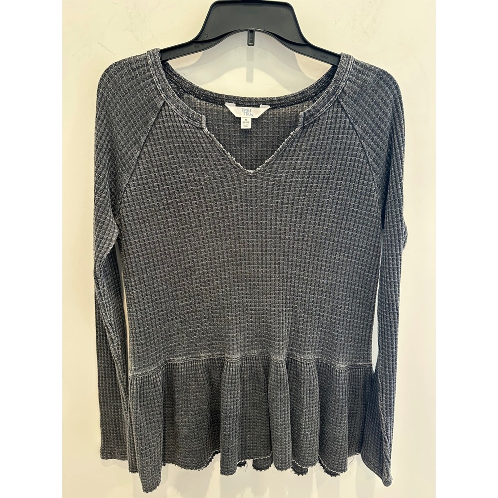 Time and Tru Women Black Waffle Knit Peplum Top Long Sleeve V-Neck M 8-10